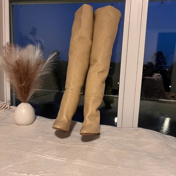 Saint Laurent Ivory Leather Pull On Boots/Booties Cream - Picture 3 of 10